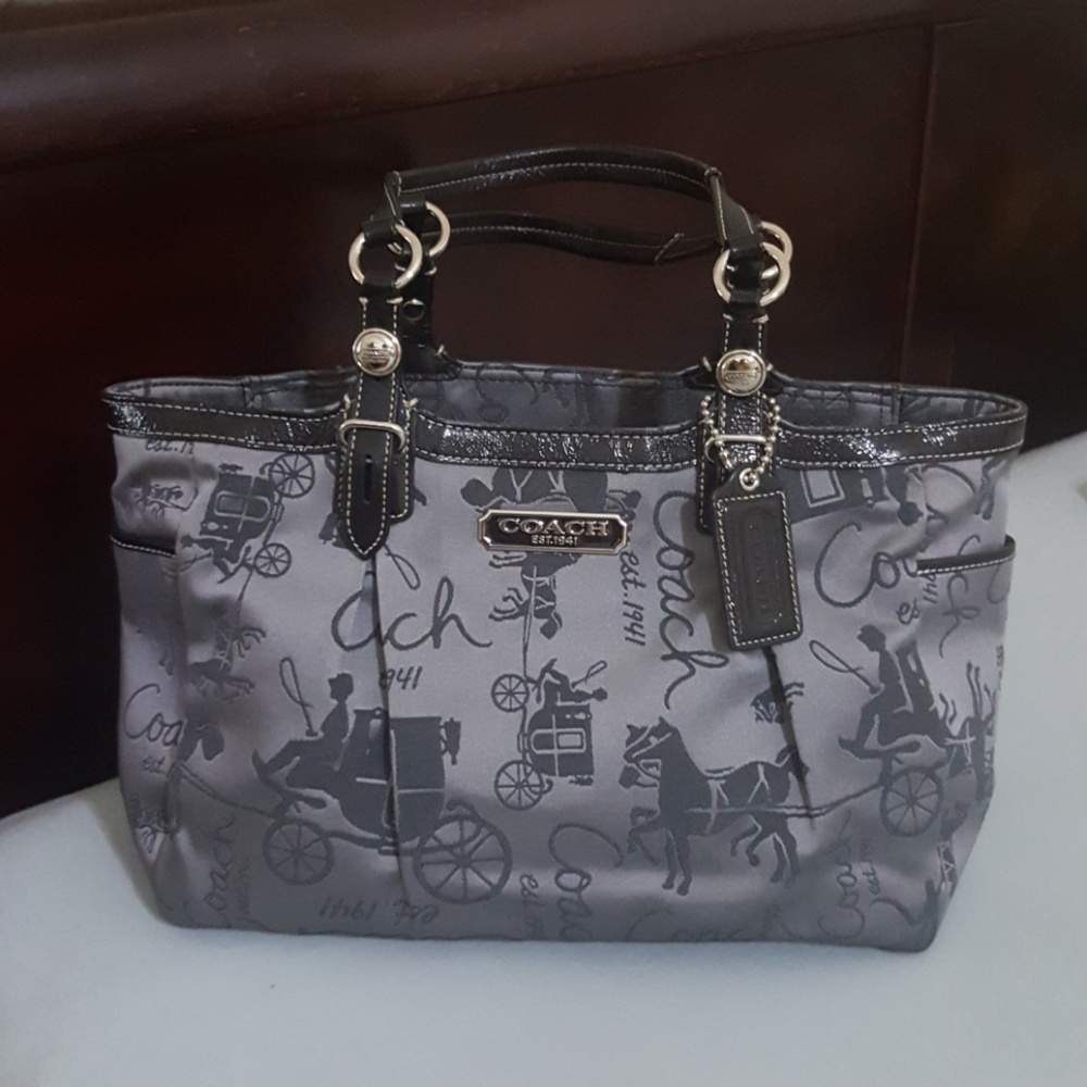 Coach shoulders bag